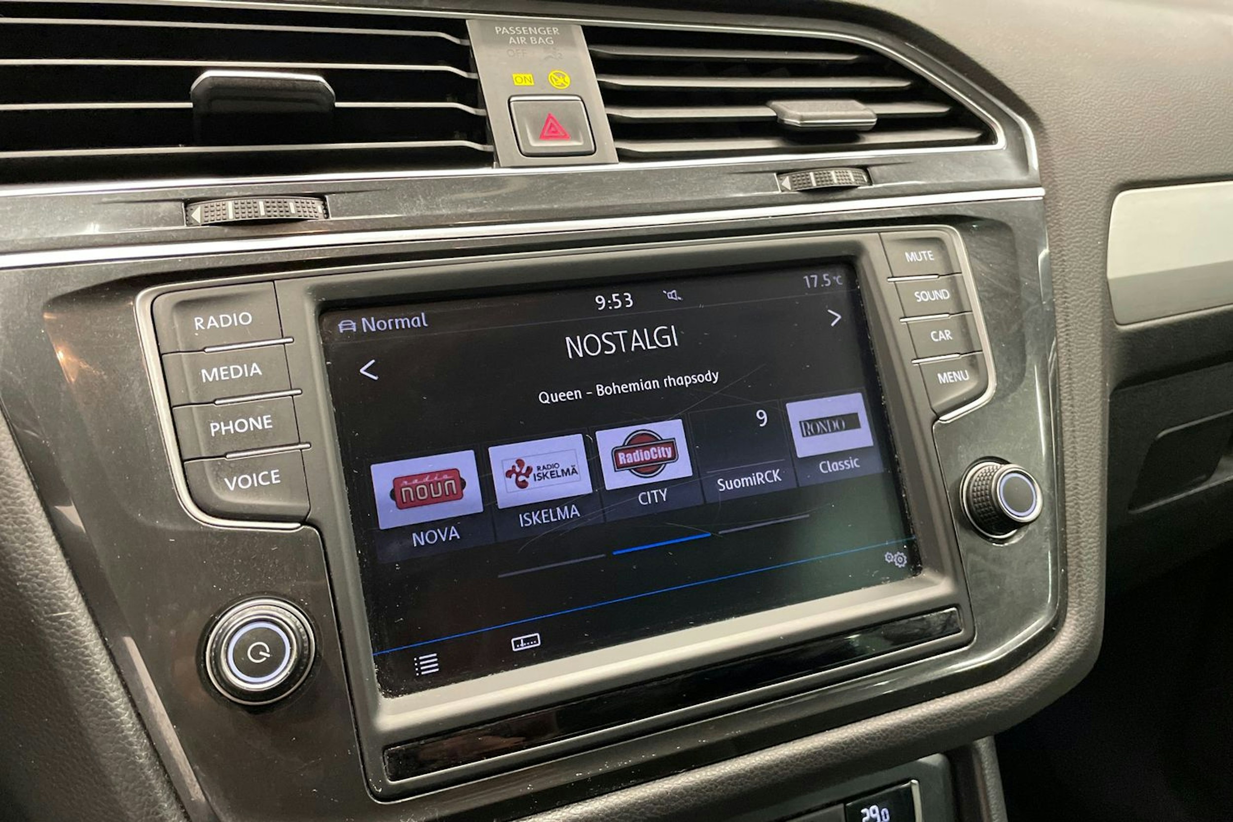 Valkoinen Volkswagen Tiguan 2017 kuva 19.