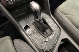 Valkoinen Volkswagen Tiguan 2017 kuva 21.