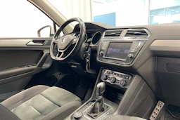 Valkoinen Volkswagen Tiguan 2017 kuva 34.