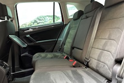 punainen Volkswagen Tiguan 2017 kuva 10.