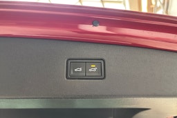 punainen Volkswagen Tiguan 2017 kuva 15.