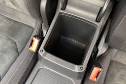 punainen Volkswagen Tiguan 2017 kuva 32.