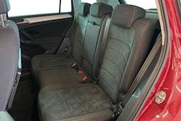punainen Volkswagen Tiguan 2017 kuva 10.