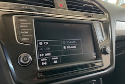 punainen Volkswagen Tiguan 2017 kuva 23.