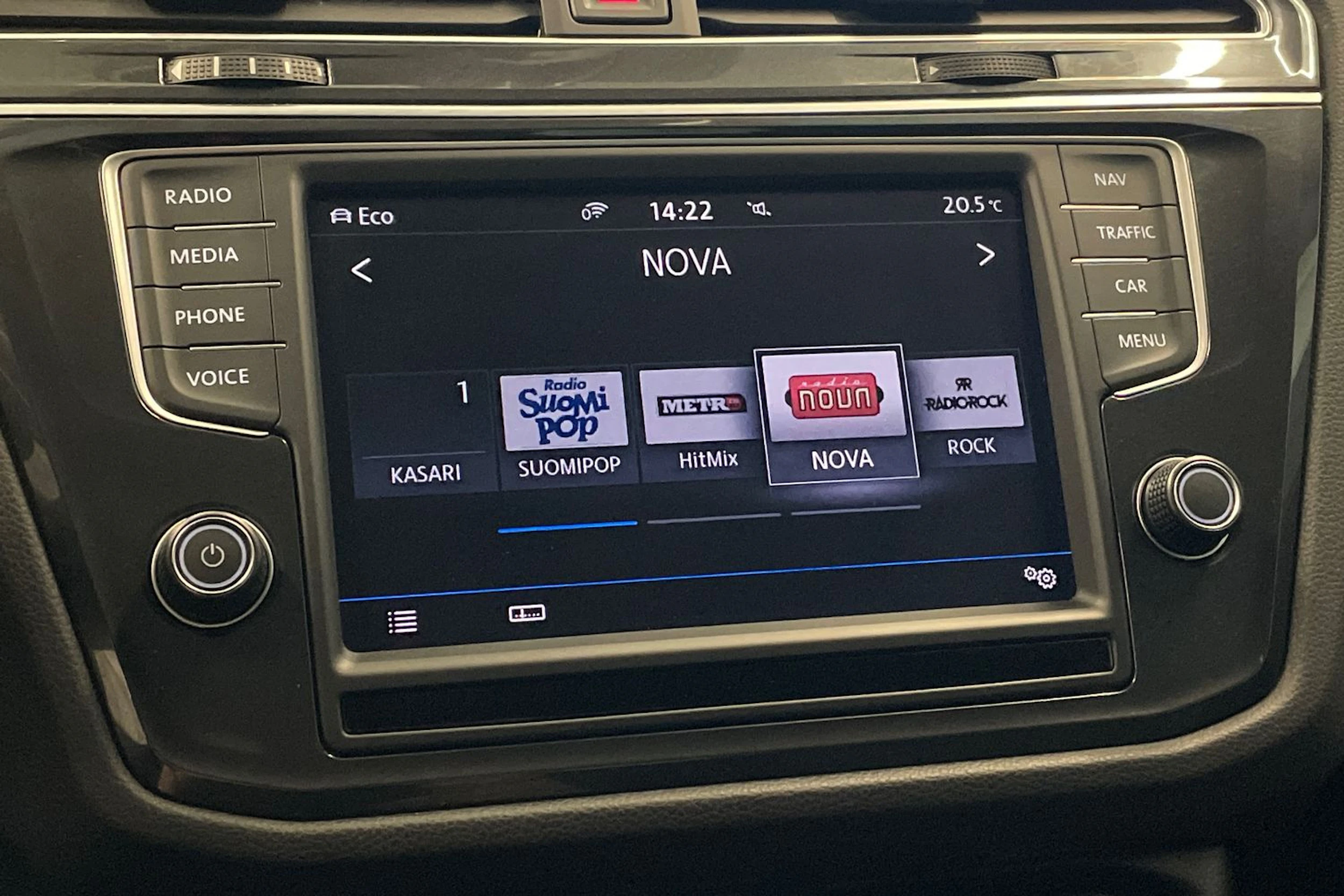 met. musta Volkswagen Tiguan 2017 kuva 22.