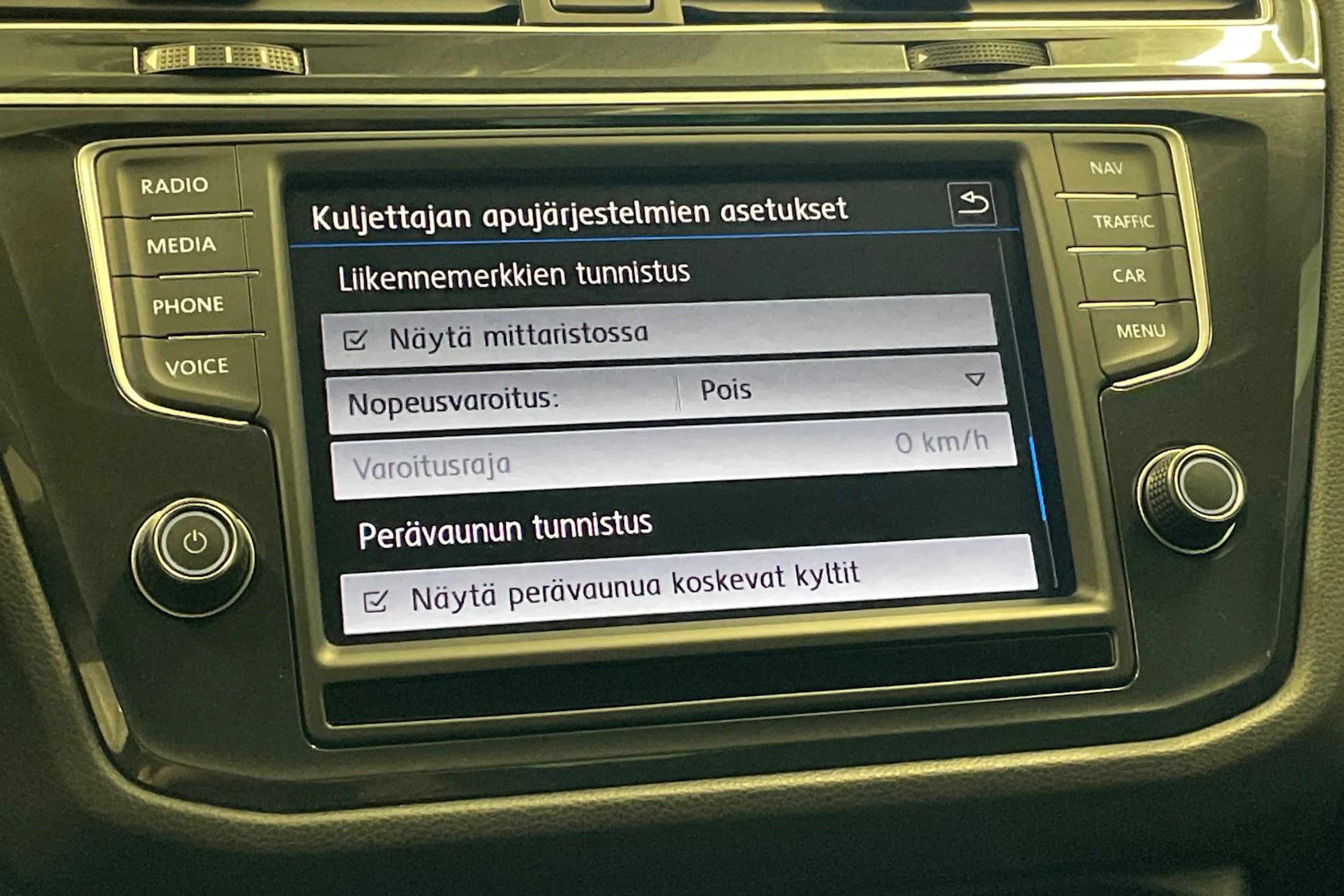 met. musta Volkswagen Tiguan 2017 kuva 27.