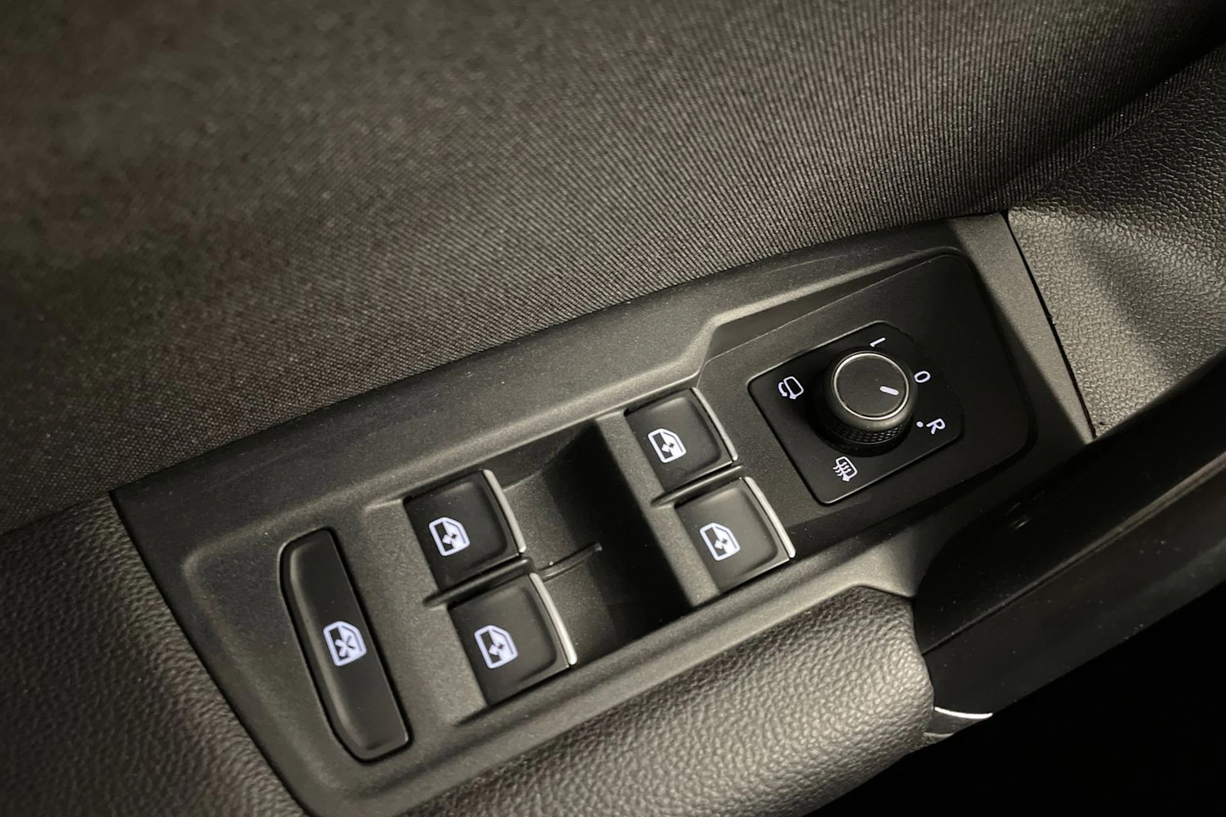 met. musta Volkswagen Tiguan 2017 kuva 33.