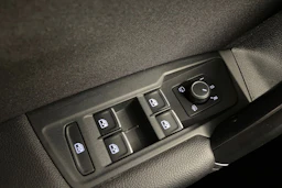 met. musta Volkswagen Tiguan 2017 kuva 33.
