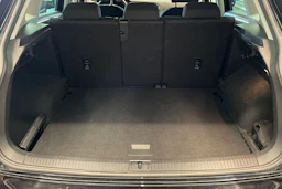 met. musta Volkswagen Tiguan 2017 kuva 34.