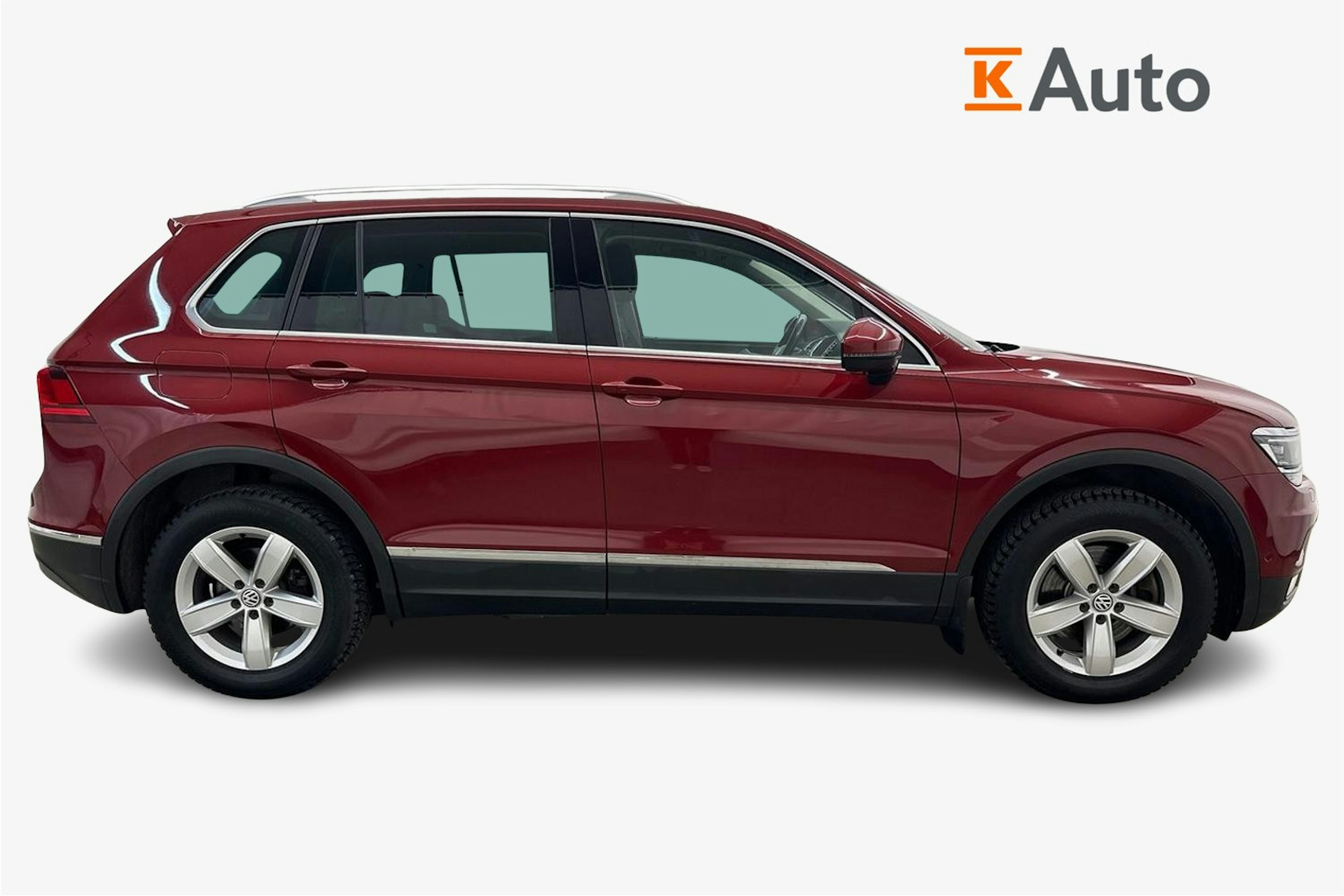 Punainen Volkswagen Tiguan 2017 kuva 5.