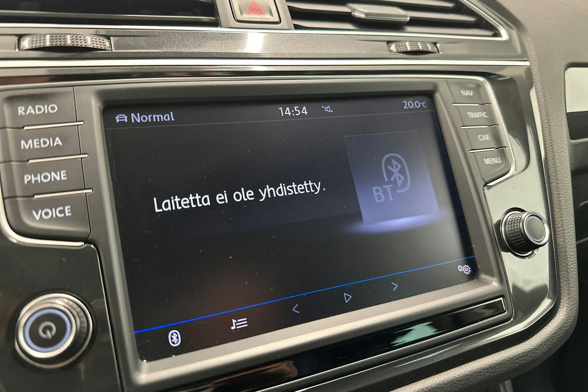 Punainen Volkswagen Tiguan 2017 kuva 15.