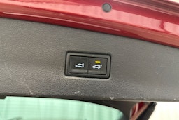 Punainen Volkswagen Tiguan 2017 kuva 25.