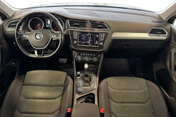 harmaa Volkswagen Tiguan 2017 kuva 7.