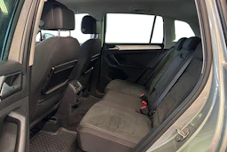 harmaa Volkswagen Tiguan 2017 kuva 8.