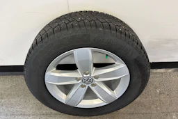 harmaa Volkswagen Tiguan 2017 kuva 11.