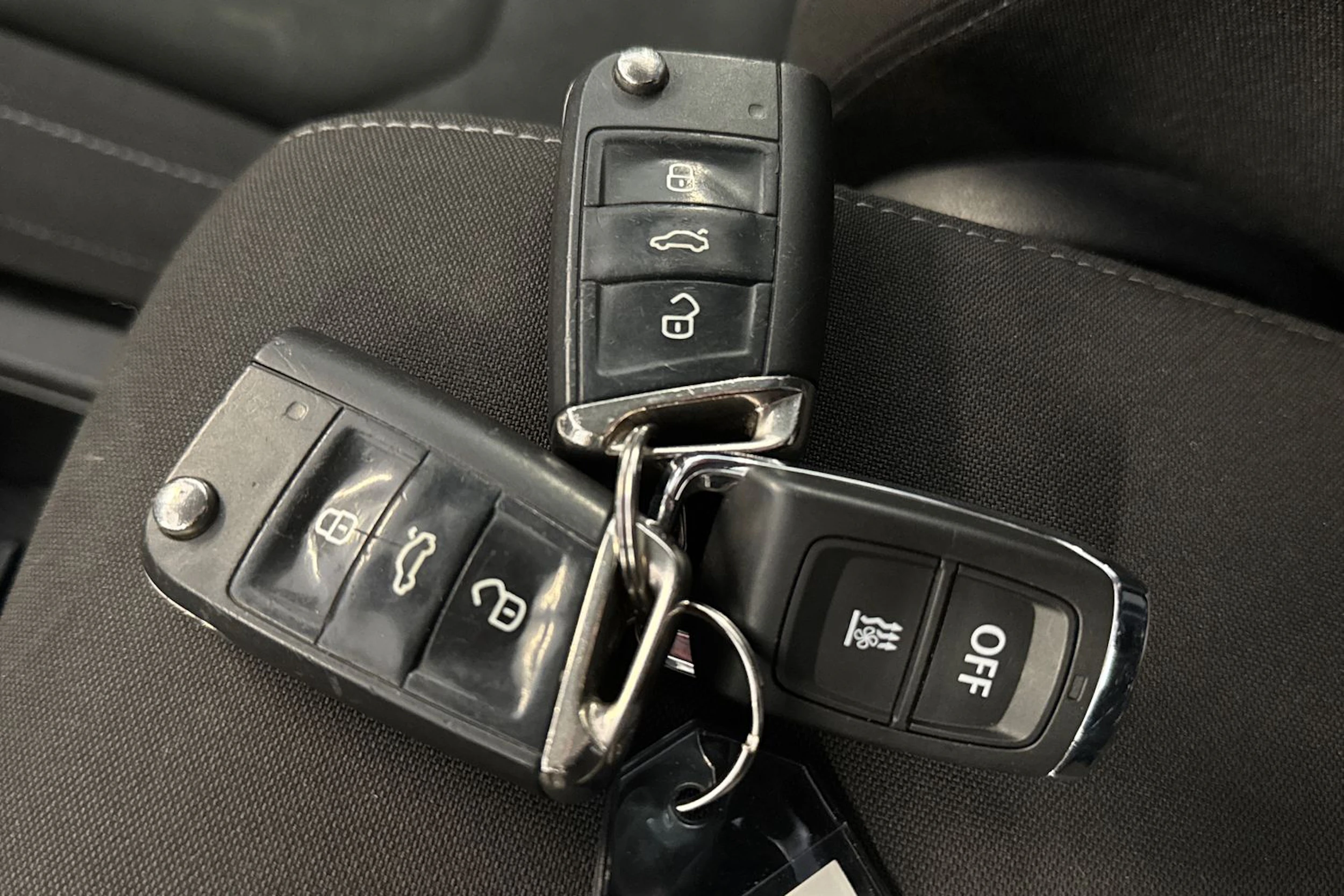 harmaa Volkswagen Tiguan 2017 kuva 29.