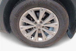 Harmaa Volkswagen Tiguan 2017 kuva 11.