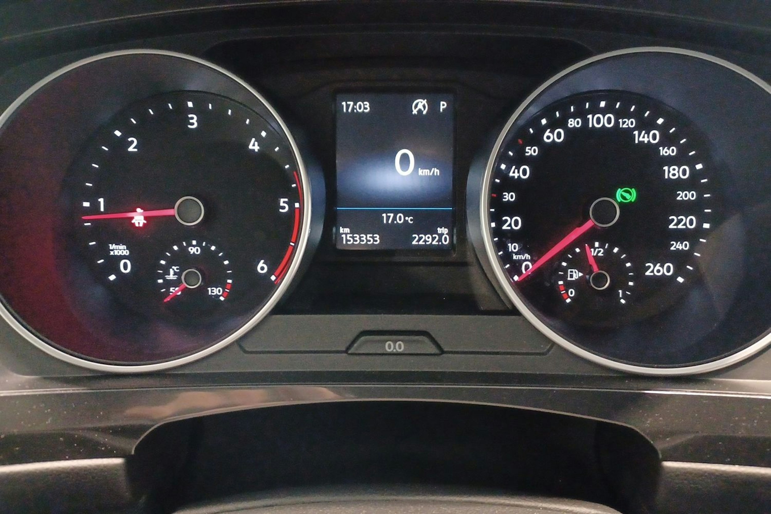 Harmaa Volkswagen Tiguan 2017 kuva 14.