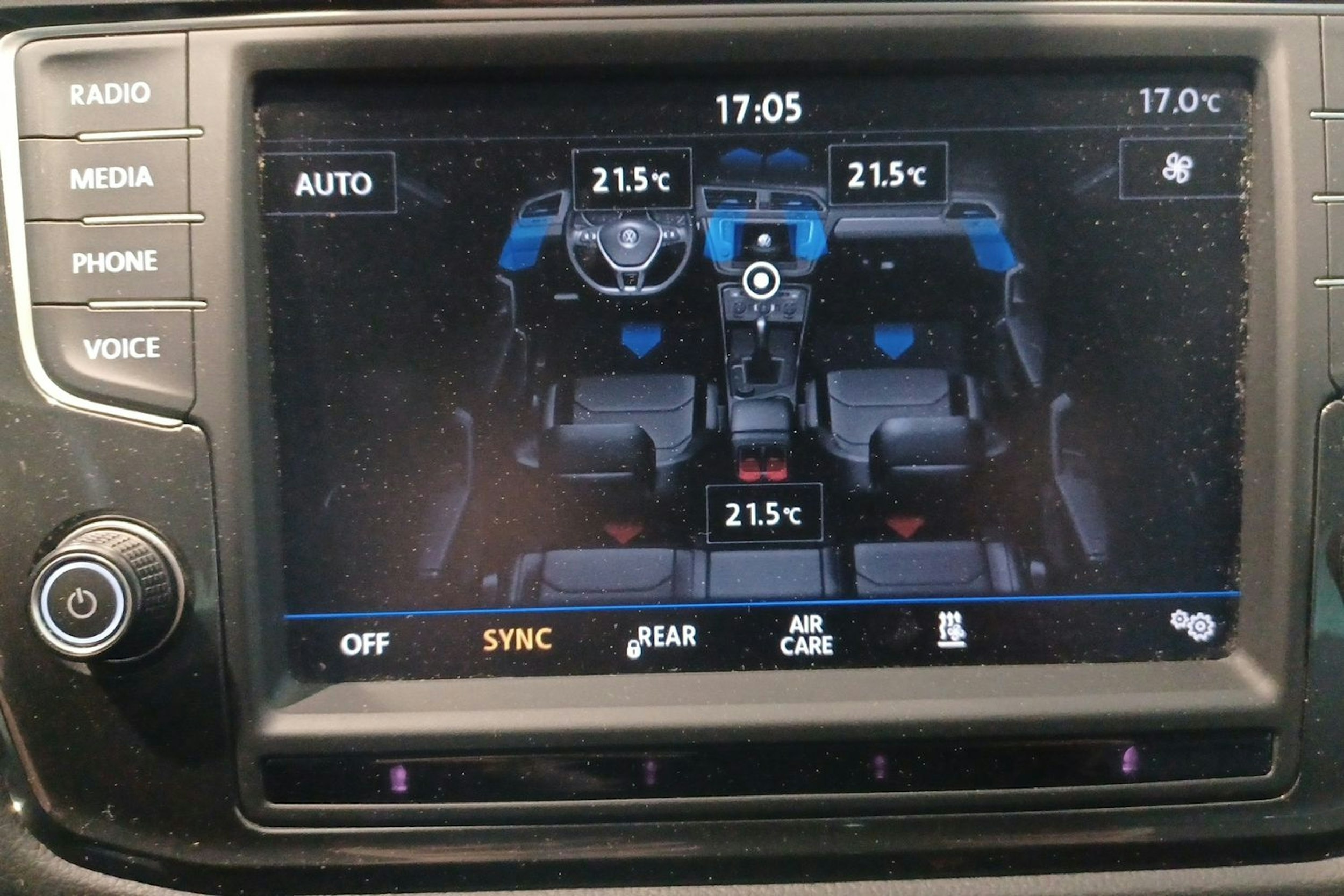 Harmaa Volkswagen Tiguan 2017 kuva 22.