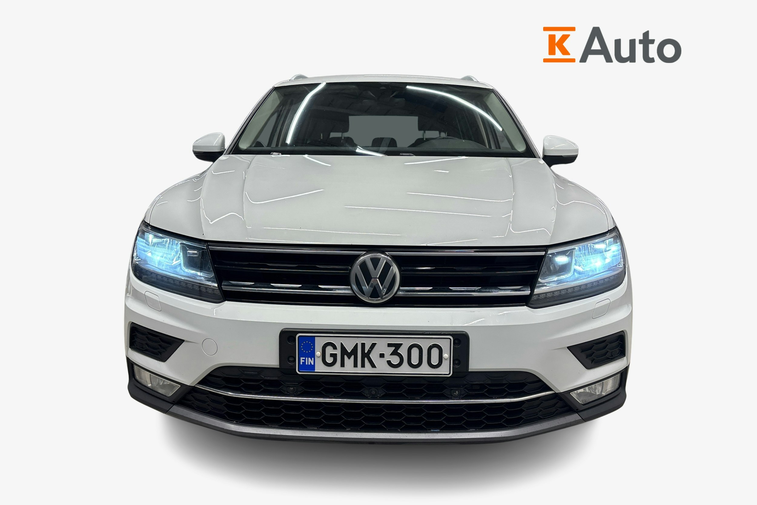 Valkoinen Volkswagen Tiguan 2017 kuva 4.