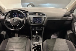 Valkoinen Volkswagen Tiguan 2017 kuva 7.