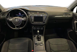Musta Volkswagen Tiguan 2017 kuva 7.