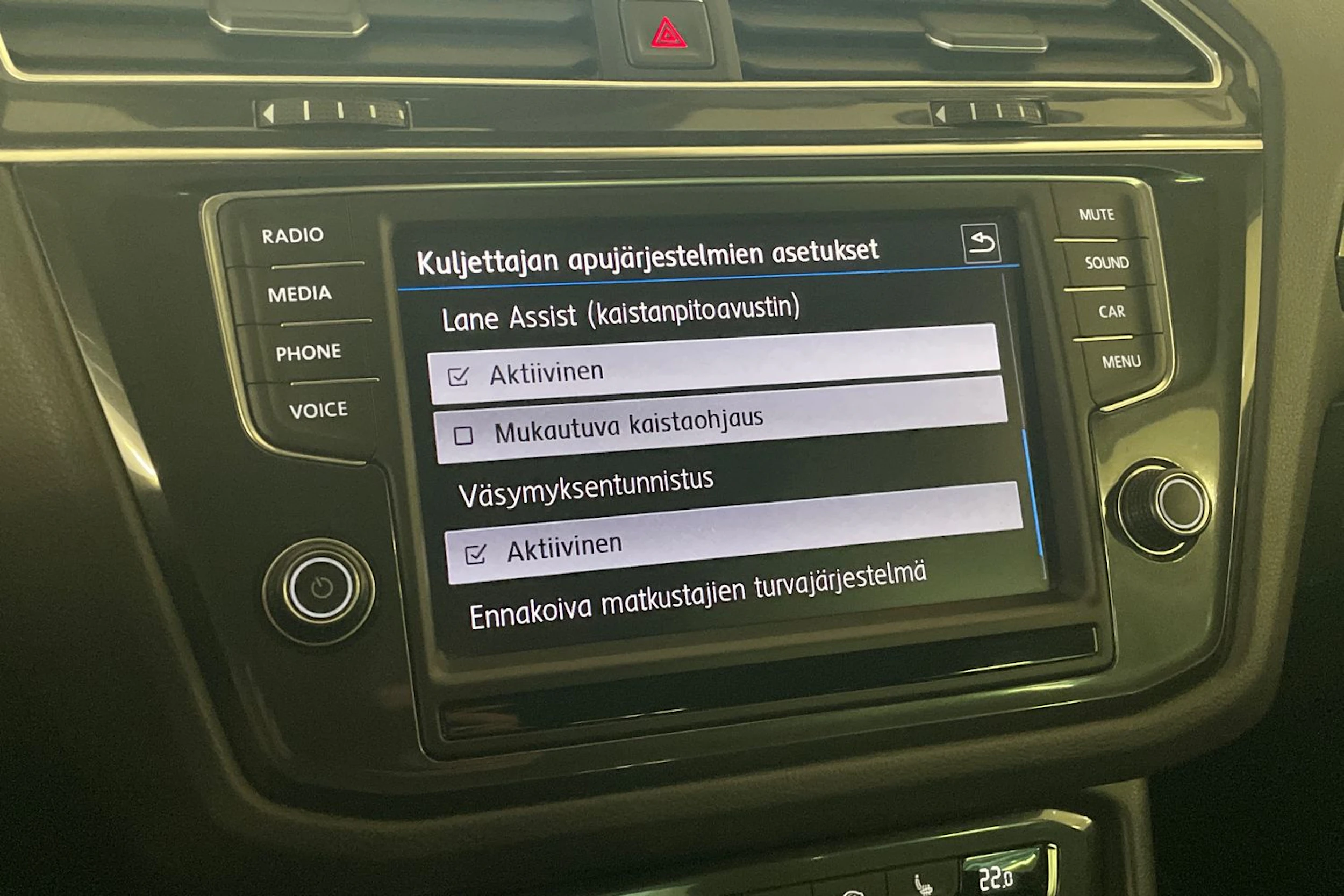 Musta Volkswagen Tiguan 2017 kuva 16.