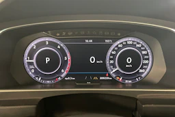 Musta Volkswagen Tiguan 2017 kuva 17.