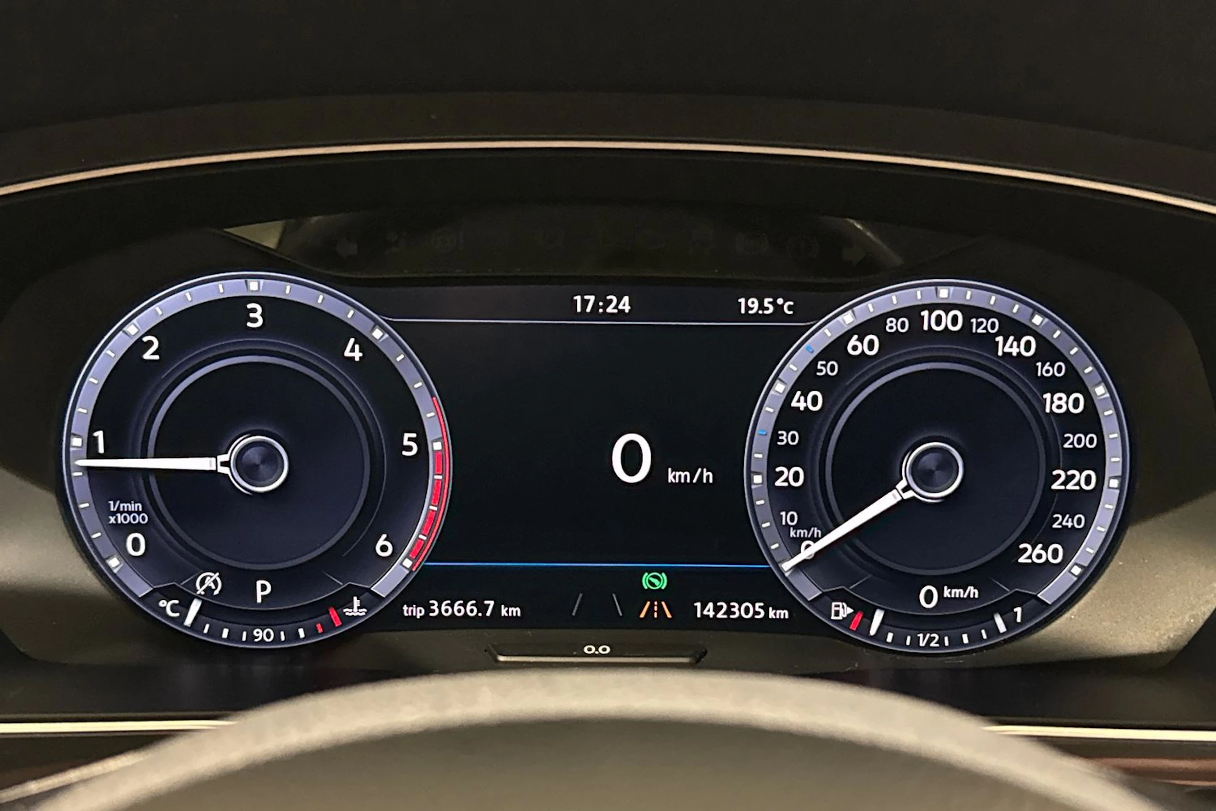 valkoinen Volkswagen Tiguan 2017 kuva 25.