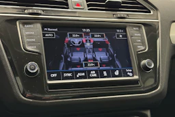 valkoinen Volkswagen Tiguan 2017 kuva 27.
