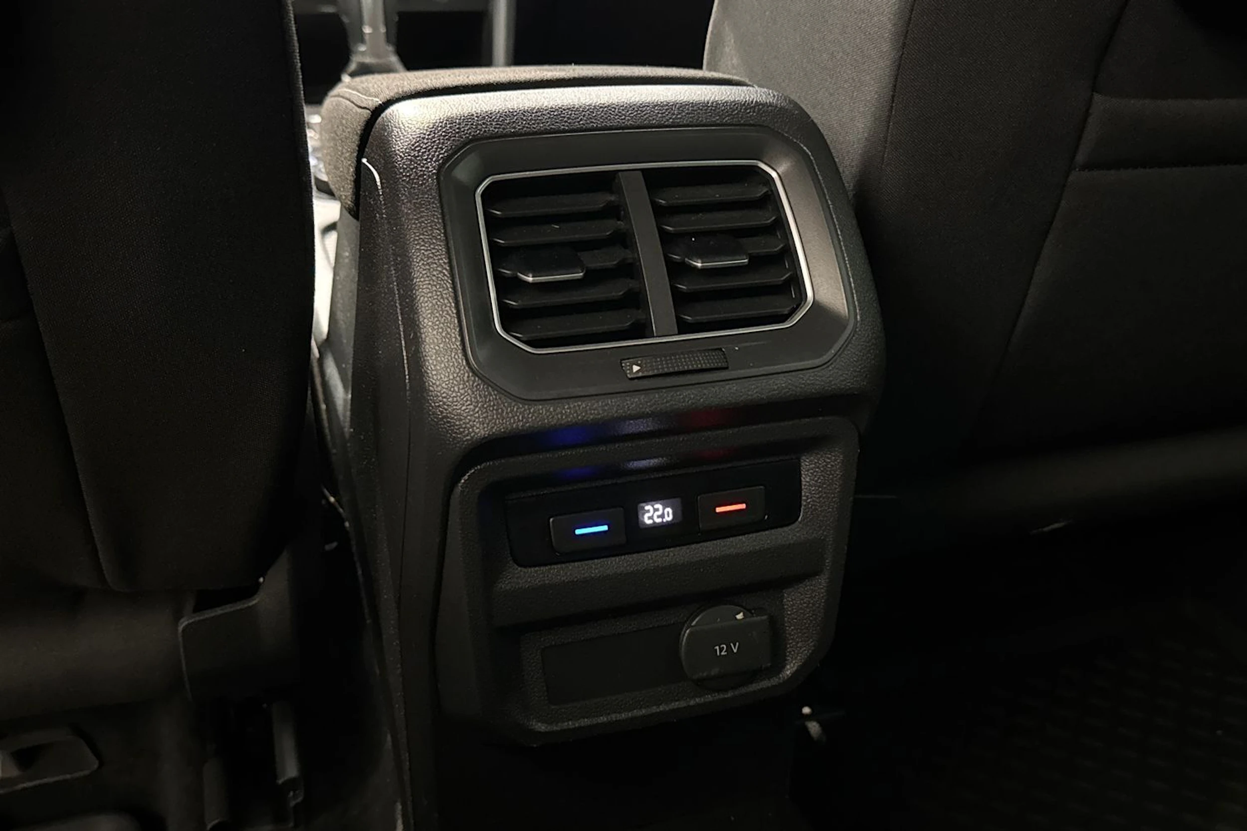 musta Volkswagen Tiguan 2017 kuva 18.