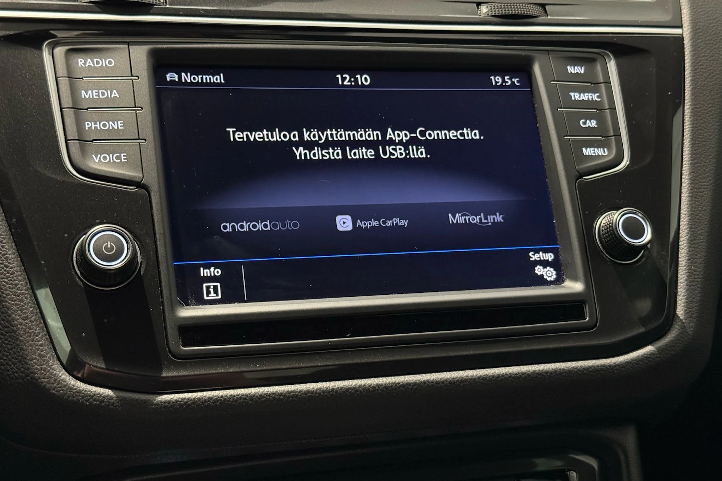 musta Volkswagen Tiguan 2017 kuva 21.