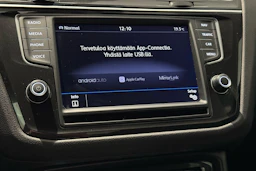 musta Volkswagen Tiguan 2017 kuva 21.