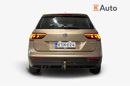 ruskea (beige) Volkswagen Tiguan 2017 kuva 3.