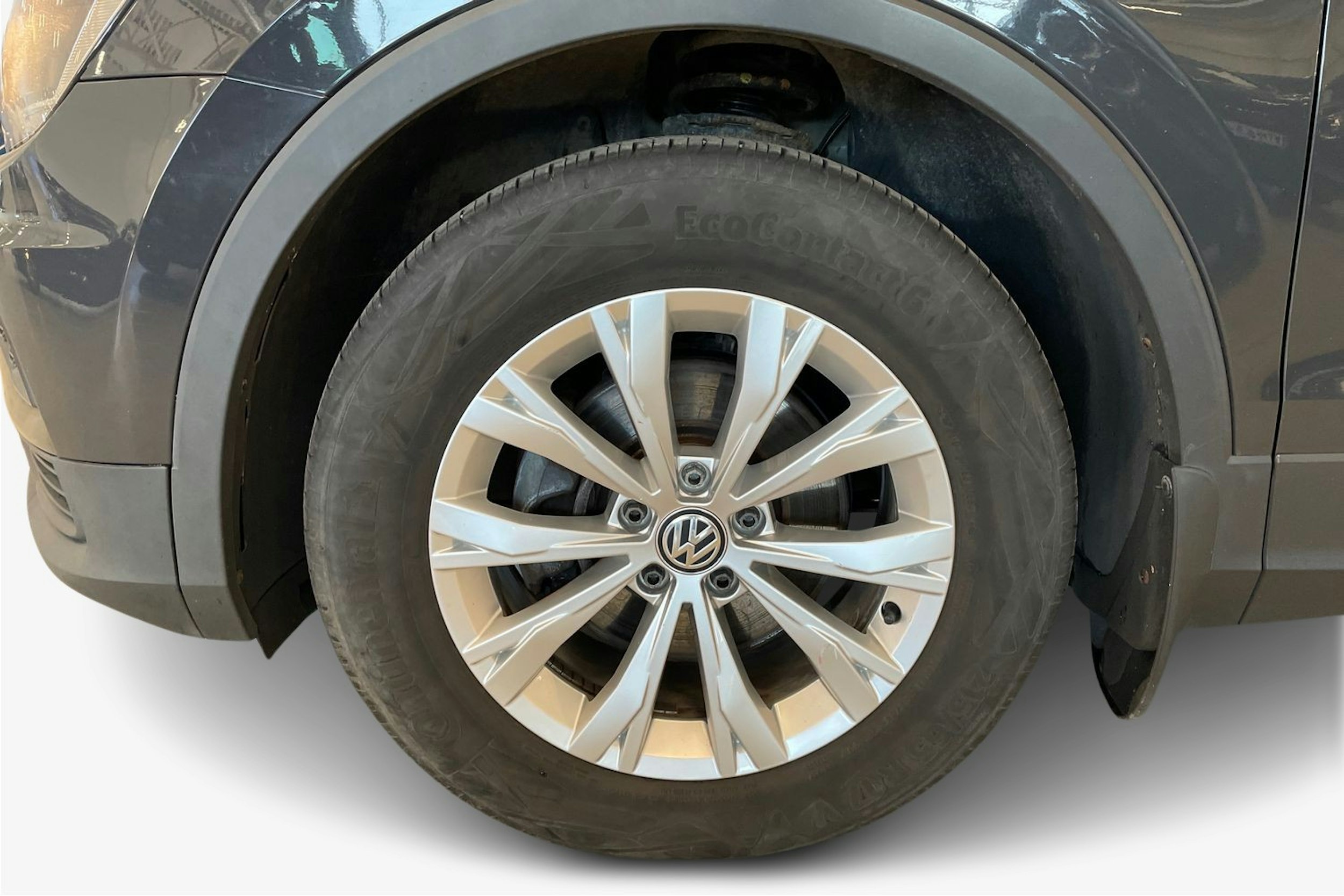 harmaa Volkswagen Tiguan 2017 kuva 11.