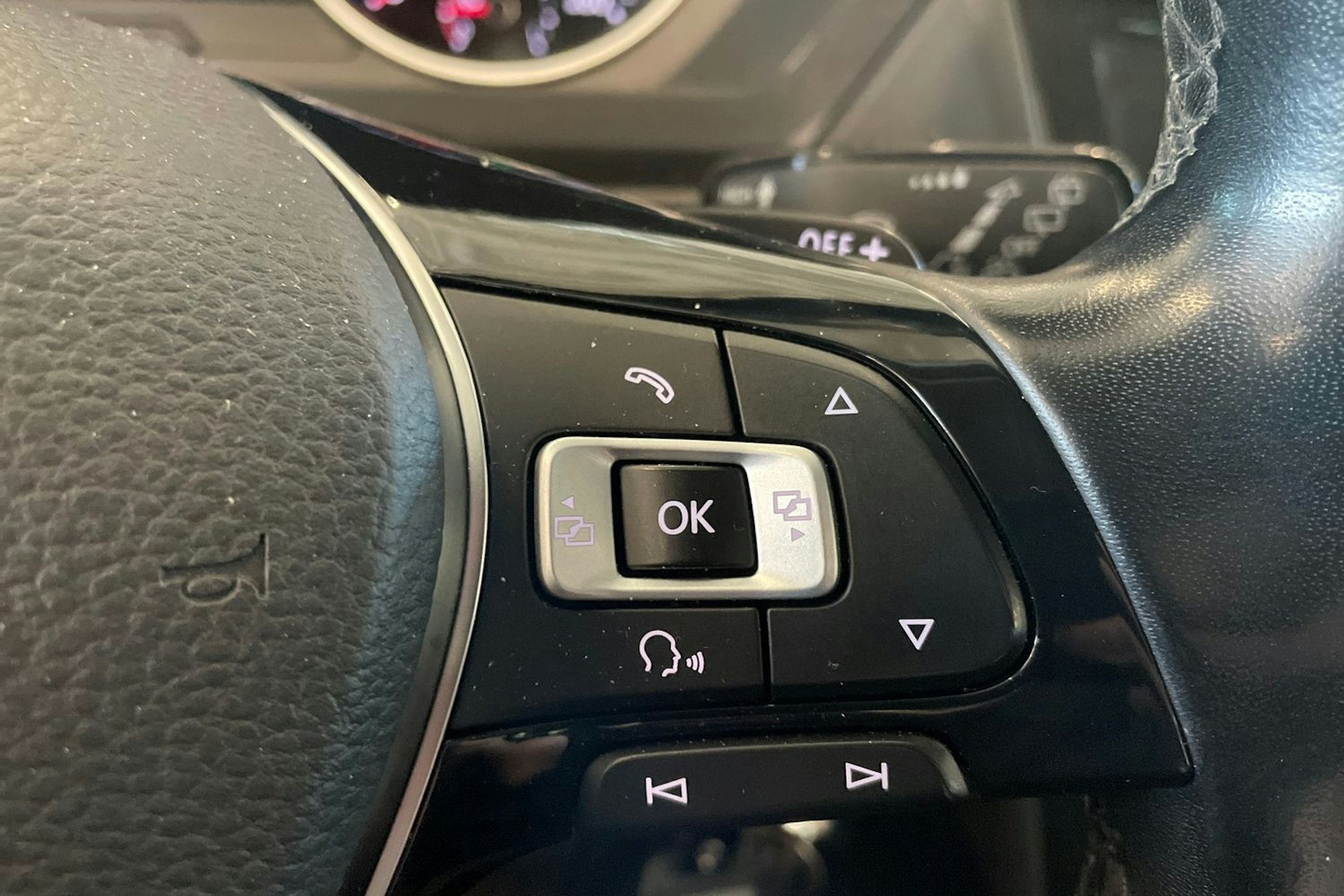 harmaa Volkswagen Tiguan 2017 kuva 16.