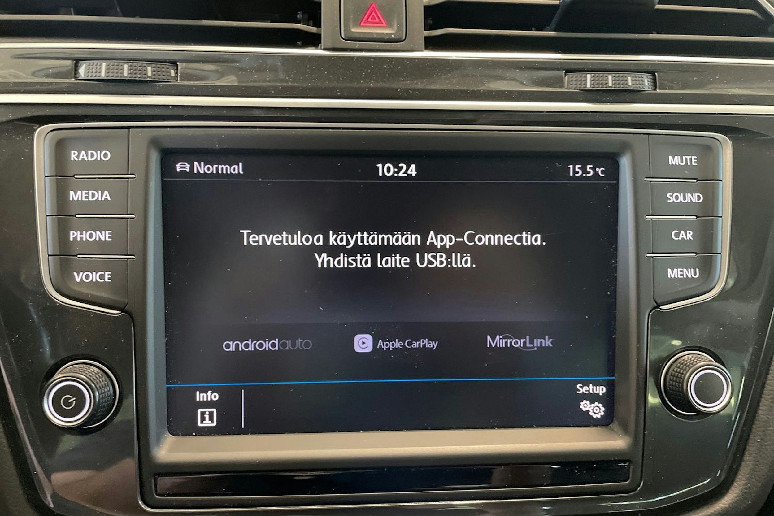 harmaa Volkswagen Tiguan 2017 kuva 24.