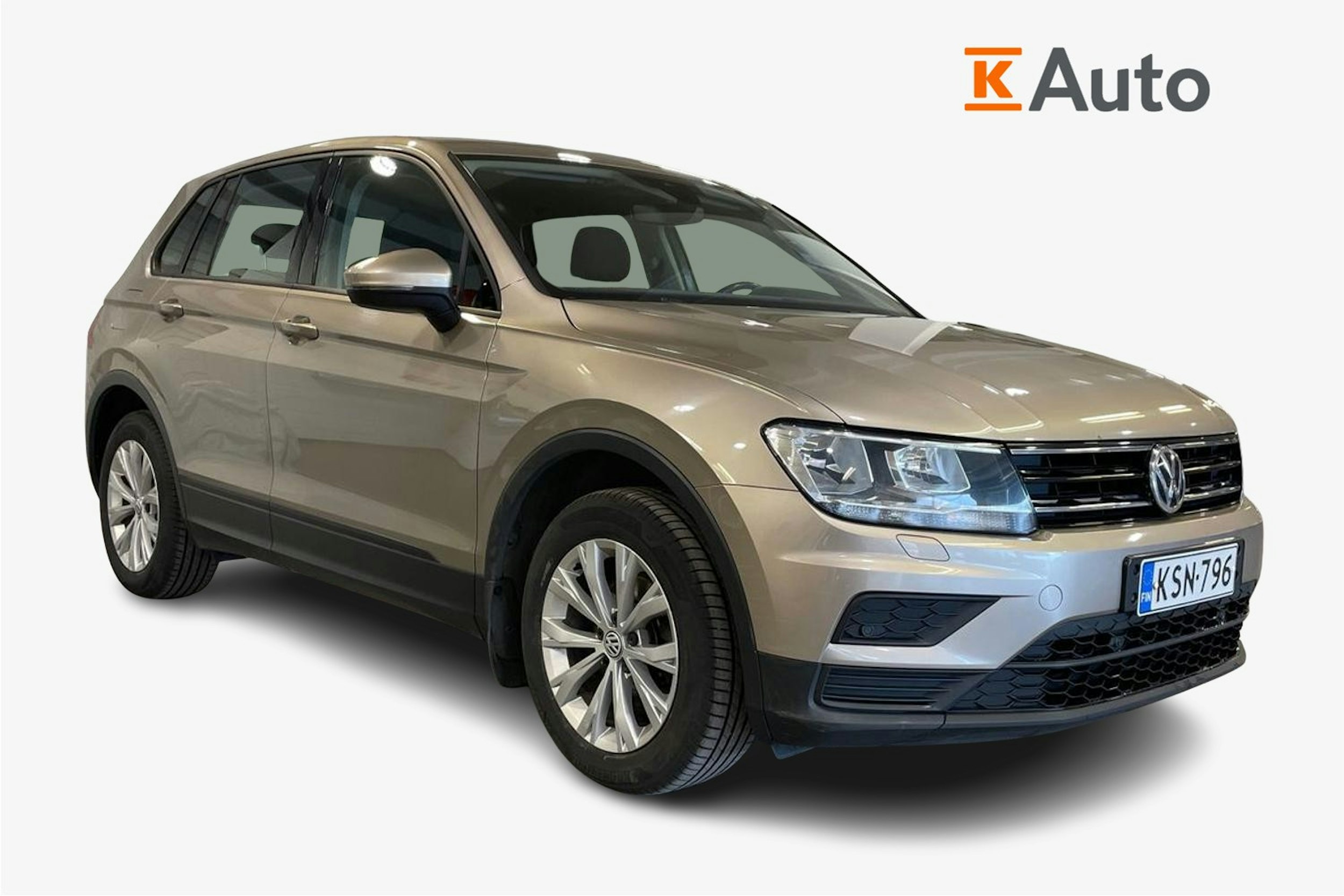Ruskea (beige) Volkswagen Tiguan 2017 kuva 1.
