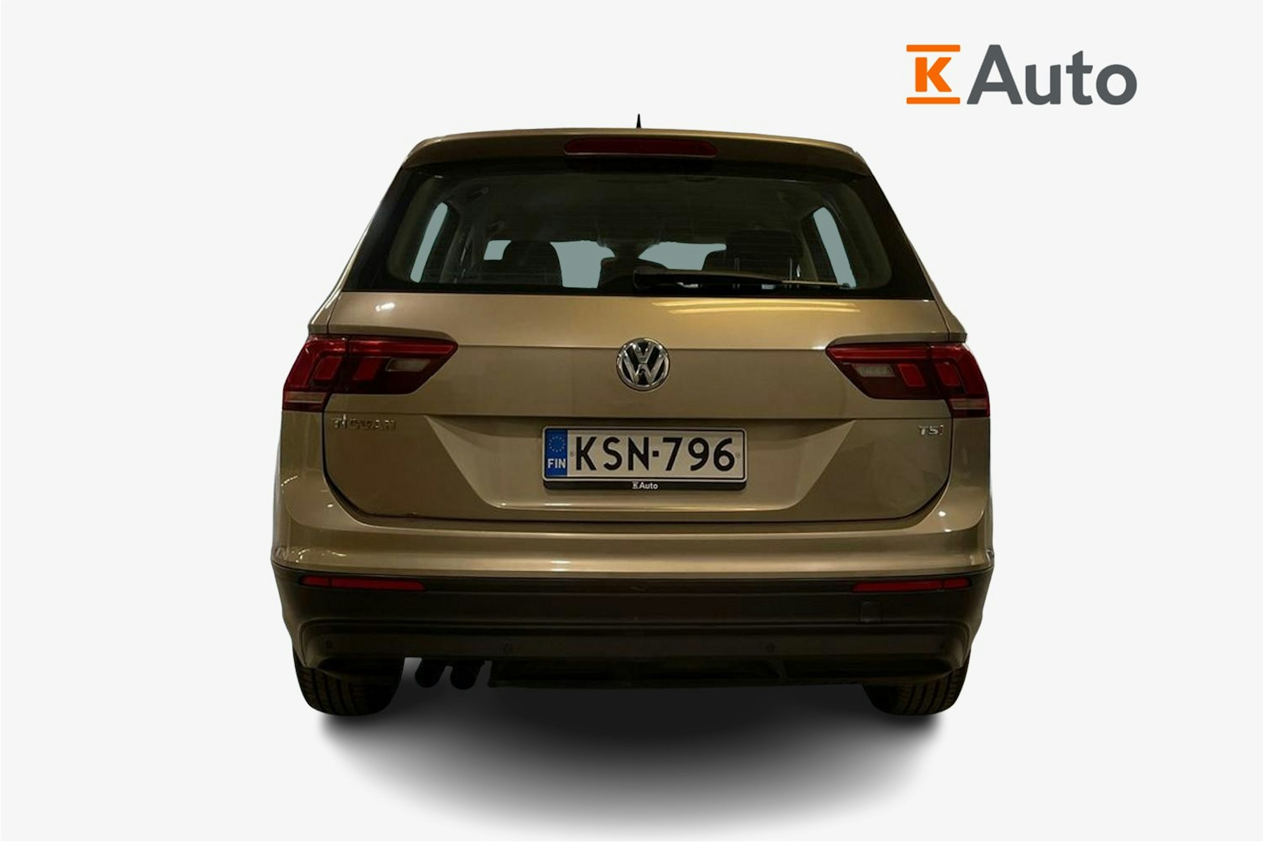 Ruskea (beige) Volkswagen Tiguan 2017 kuva 3.