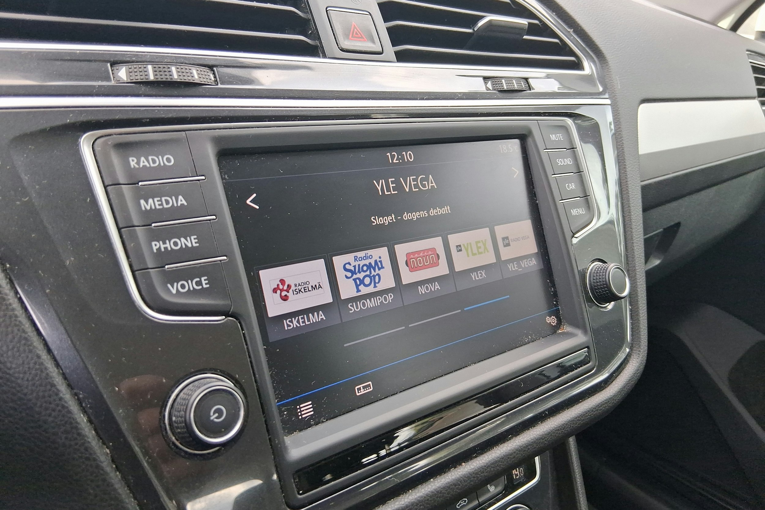 valkoinen Volkswagen Tiguan 2017 kuva 13.
