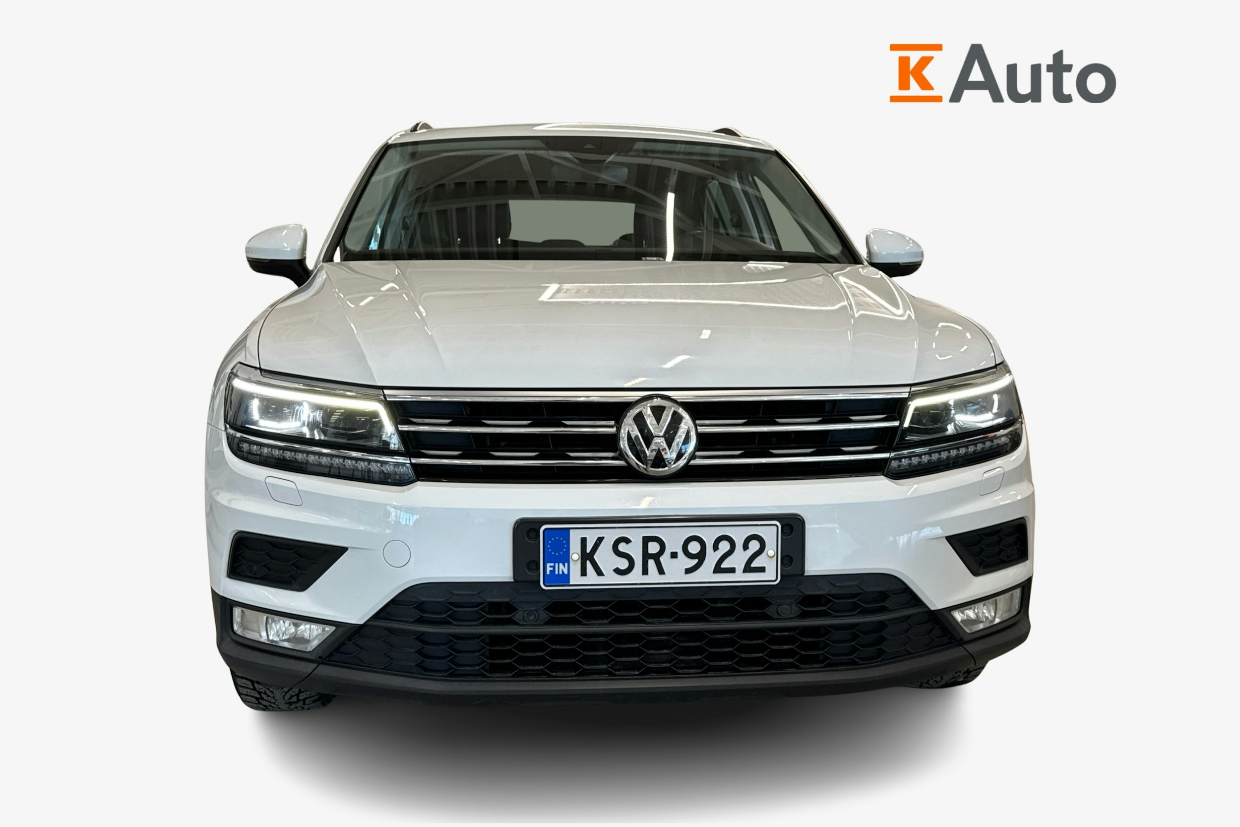 valkoinen Volkswagen Tiguan 2017 kuva 4.