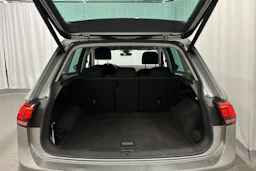 harmaa Volkswagen Tiguan 2017 kuva 12.
