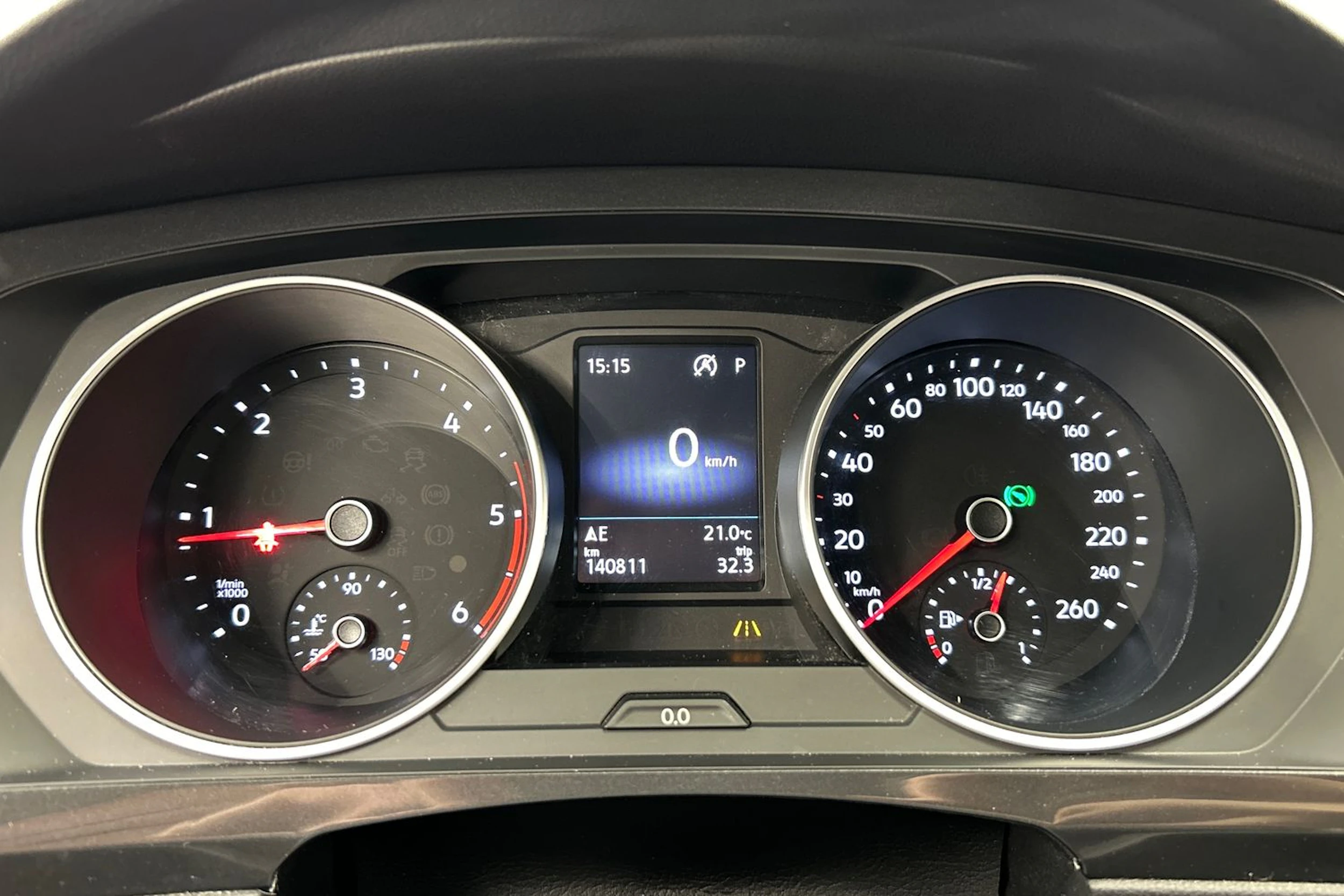 harmaa Volkswagen Tiguan 2017 kuva 18.