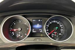 harmaa Volkswagen Tiguan 2017 kuva 18.