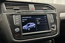 harmaa Volkswagen Tiguan 2017 kuva 26.
