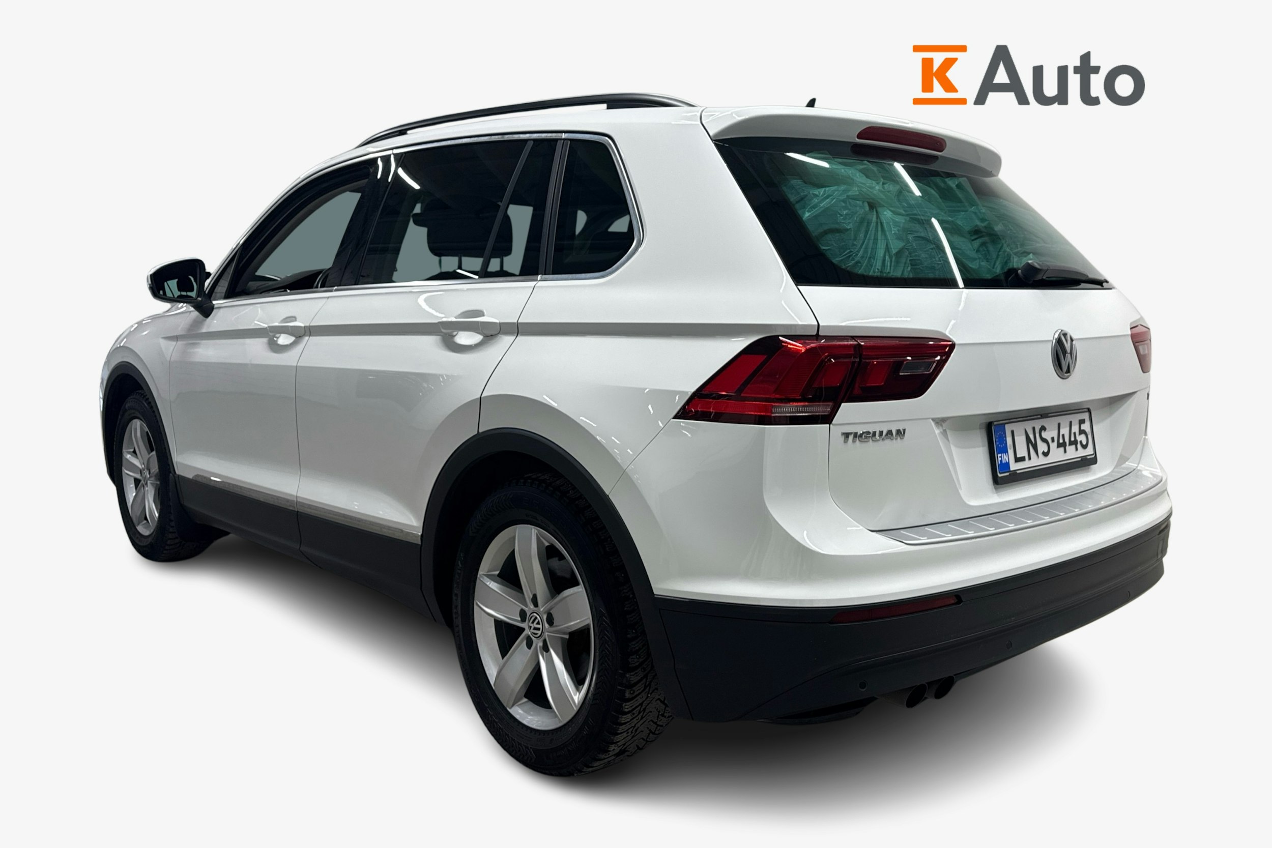 valkoinen Volkswagen Tiguan 2017 kuva 2.