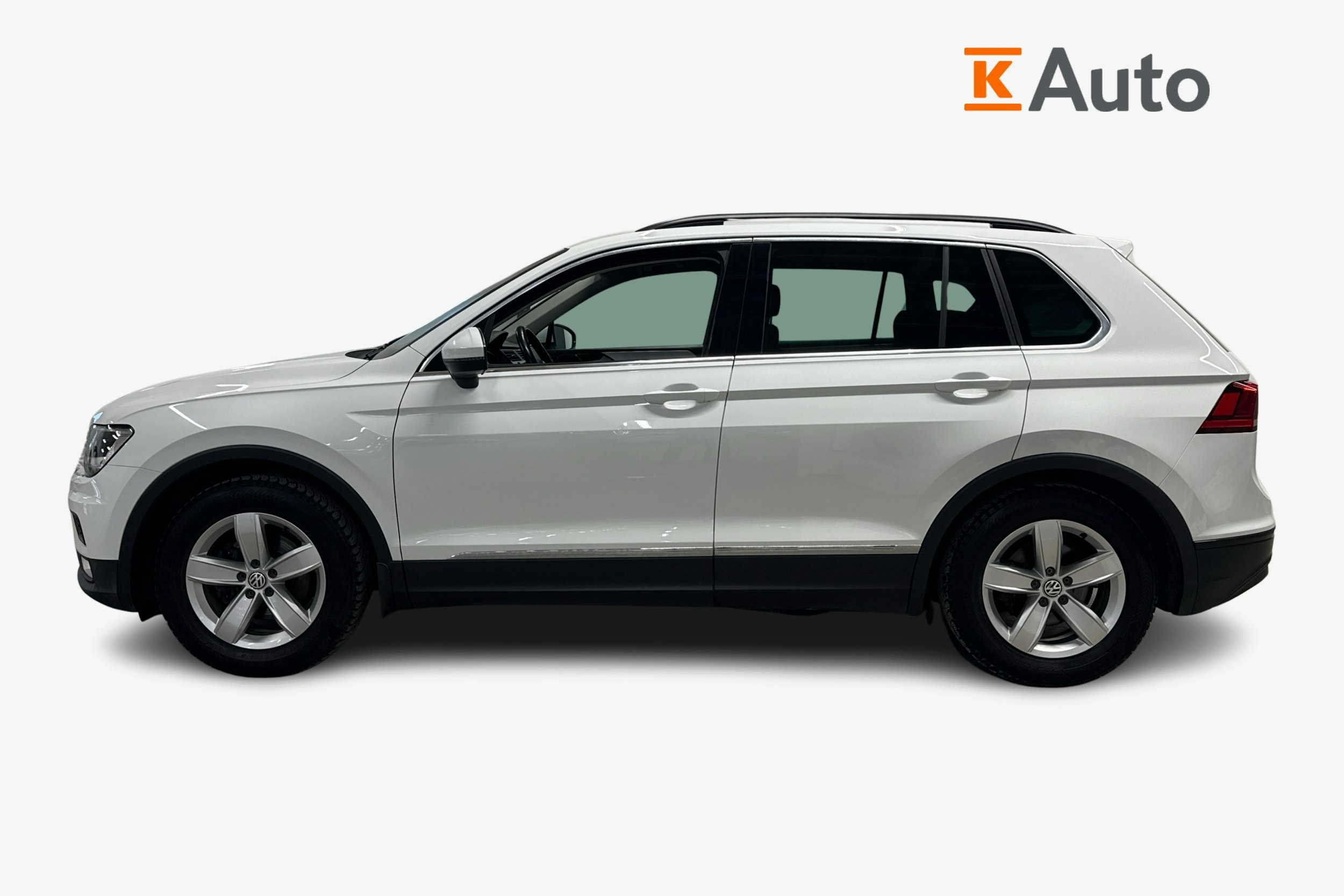 valkoinen Volkswagen Tiguan 2017 kuva 5.