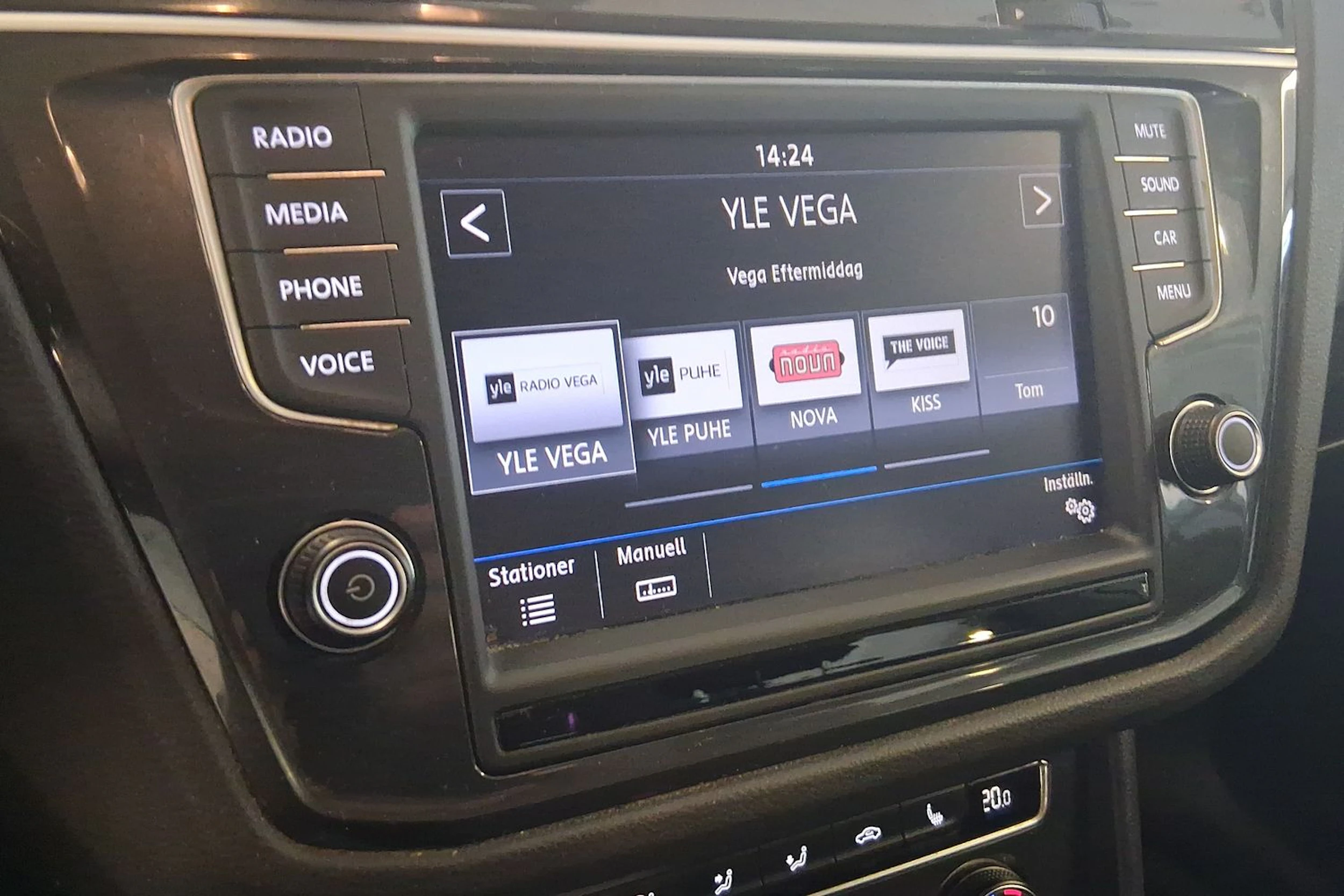 valkoinen Volkswagen Tiguan 2017 kuva 15.