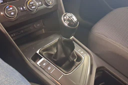 valkoinen Volkswagen Tiguan 2017 kuva 16.