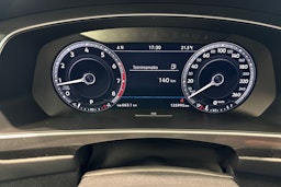 Musta Volkswagen Tiguan 2017 kuva 14.